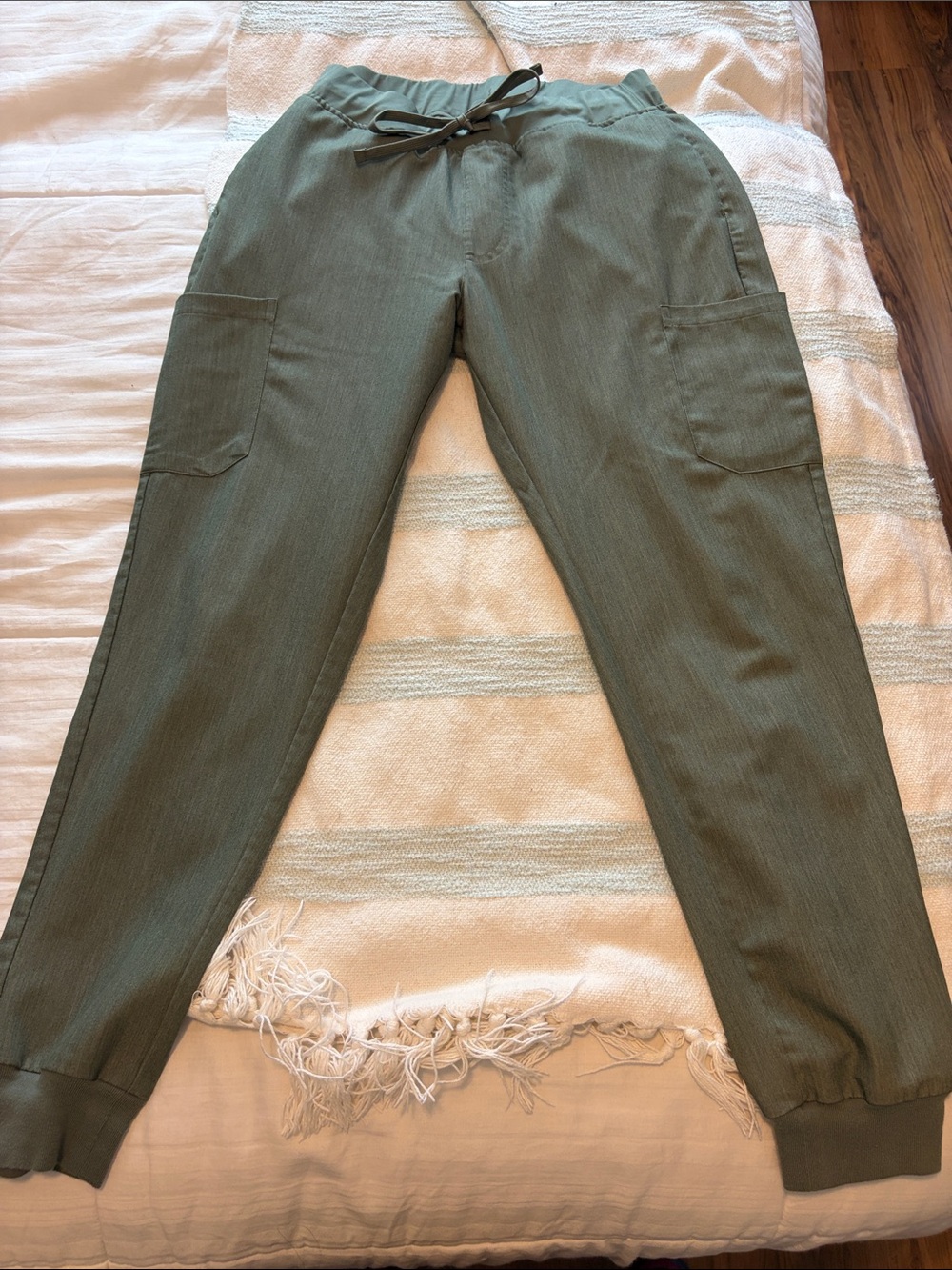 Women’s Olive Green Casual Drawstring Cargo Jogger Scrubs